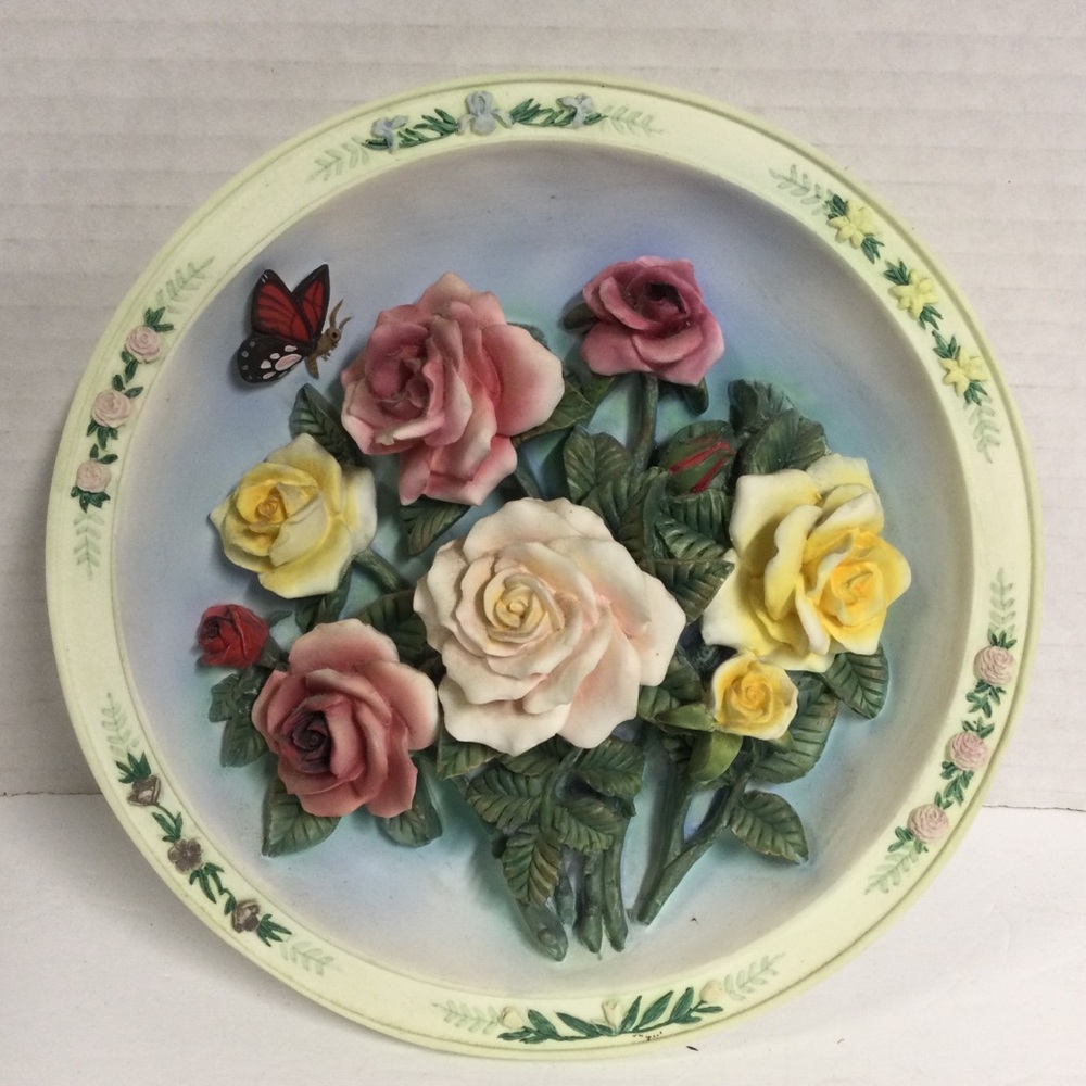 VTG Lena Liu’s The Rose Garden 3rd Issue Bradford Exchange 3D Plate